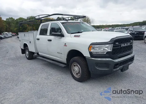 2022 Ram 2500 Tradesman 4X4 8' Box from USA, damaged, VIN 3C6UR5HL2NG272417